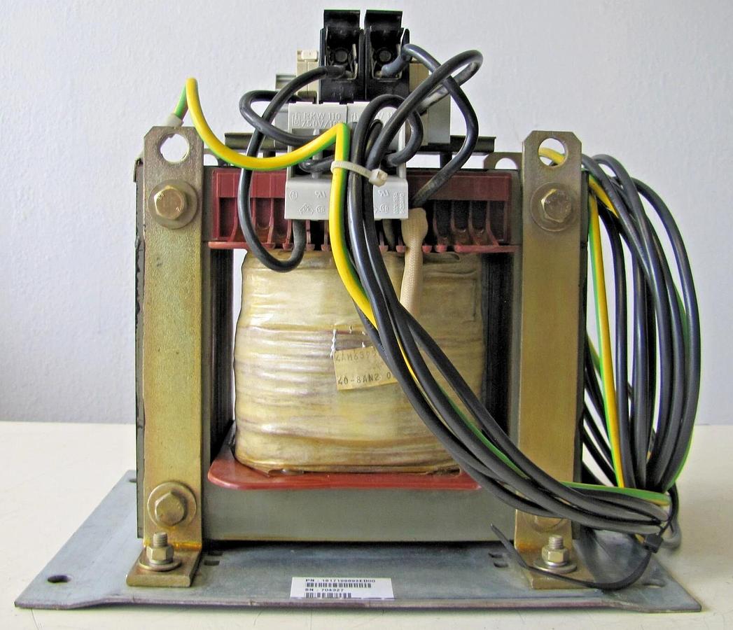 Used Siemens 5.3 KVA SIDAC-T 4AM6395-0AC40-8AN2  Transformer Input 460V Output 230V