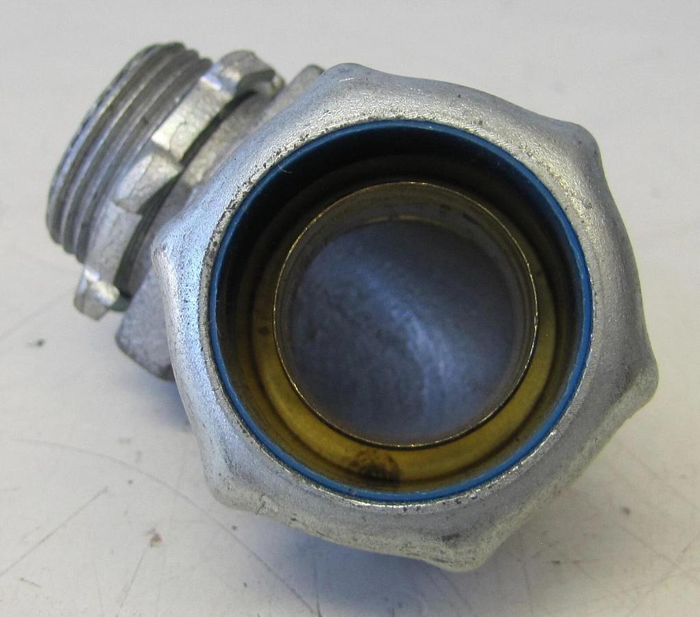 Used Lot of 5 Thomas & Betts 3/4” Liquid Tight 90 Degree Angle Connectors