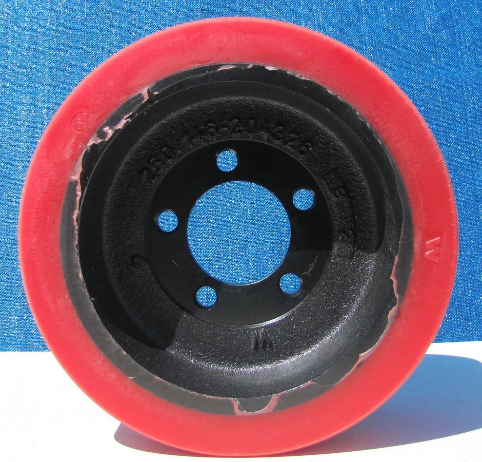 Nilfisk Advance 6509157 Drive Wheel 250/146-204326 310x140-5 Lug CS7000 CS7010