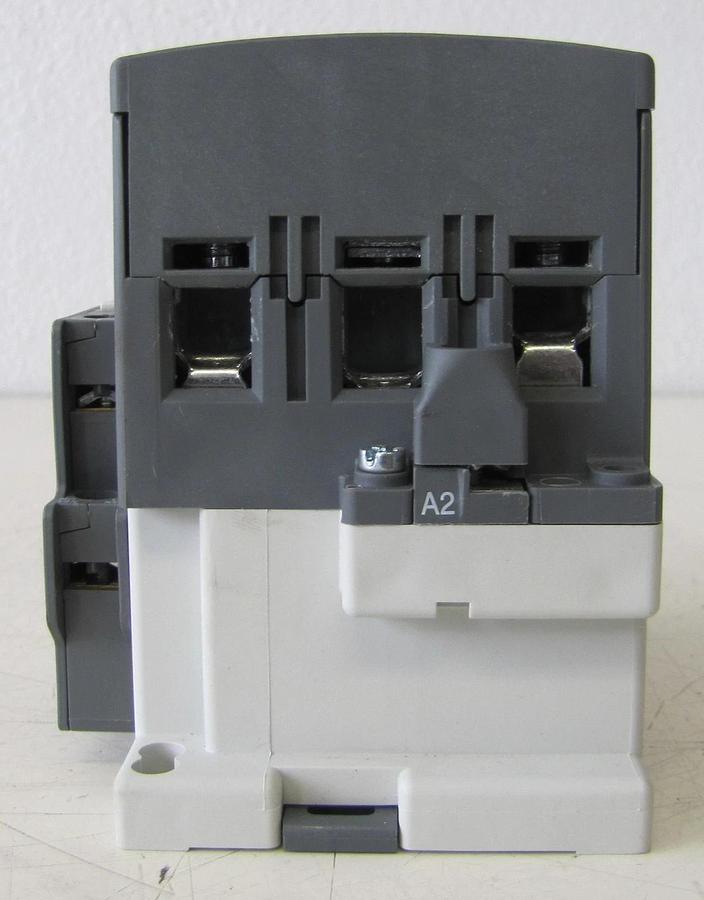 Used ABB Allen Bradley AX65-30 110 Amp 3 Pole Contactor 690V 110A with 230V Coil #2