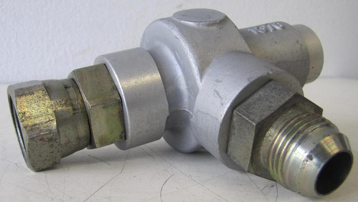 Used Ingersoll Rand Minimum Pressure Valve 39490693 for Rotary Compressor SSR-EP10