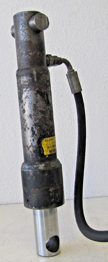 Used Haldex Barnes 12V DC Hydraulic Pump 3/4 Gallon Tank 2500 PSI 12 VDC