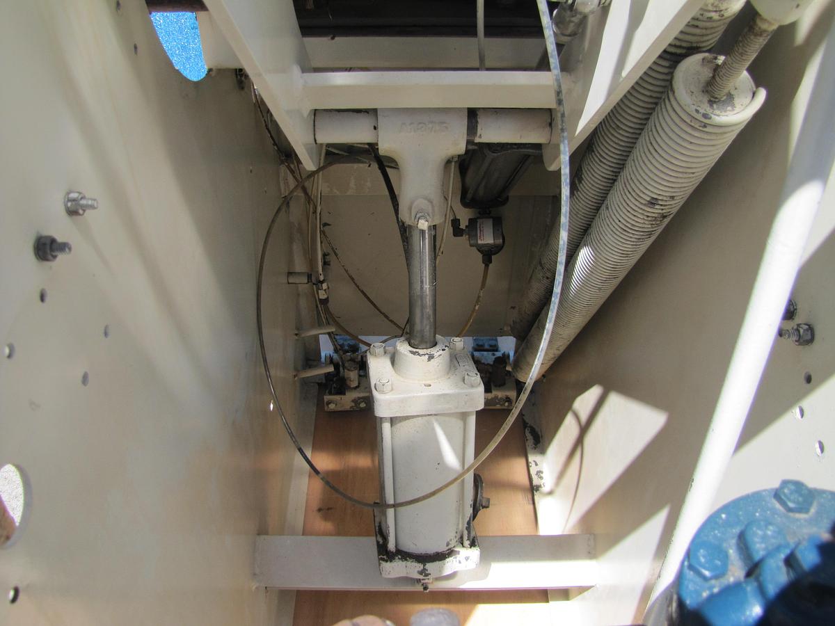 Used Ceco Dry Cleaning Machine Ironing Steam Press Steam & Air Operated Cissell Type