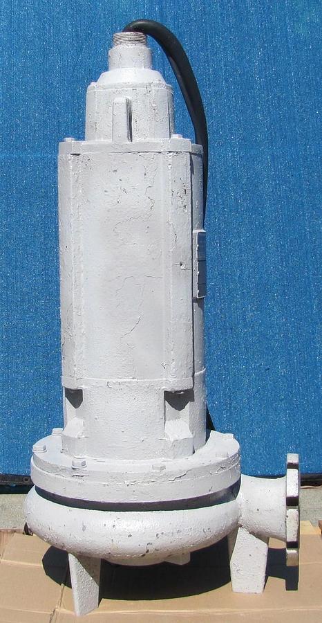 Used Reliance 40HP Submersible Trash Water Sump Pump 460V 3PH 4" Outlet 25 Ft Cable
