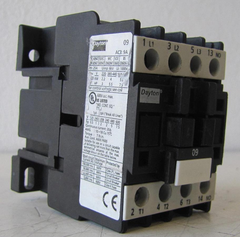 Used Dayton Electrical 9 Amp IEC Contactor 3 Pole 600V Max 6EAJ9 w/ 24V 50/60 Hz Coil