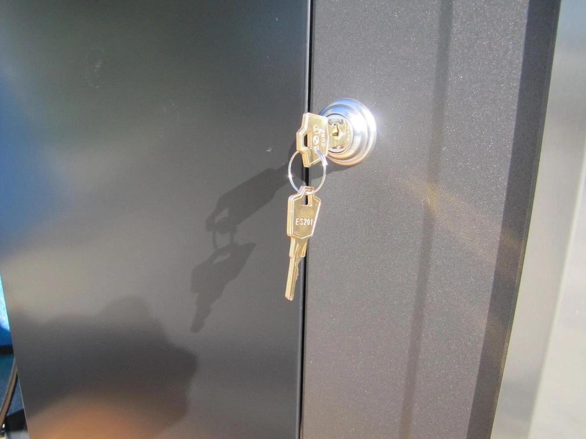 Used De Jong Duke Virtu 92/36A Touch Screen Coffee Maker Machine for Parts AS IS