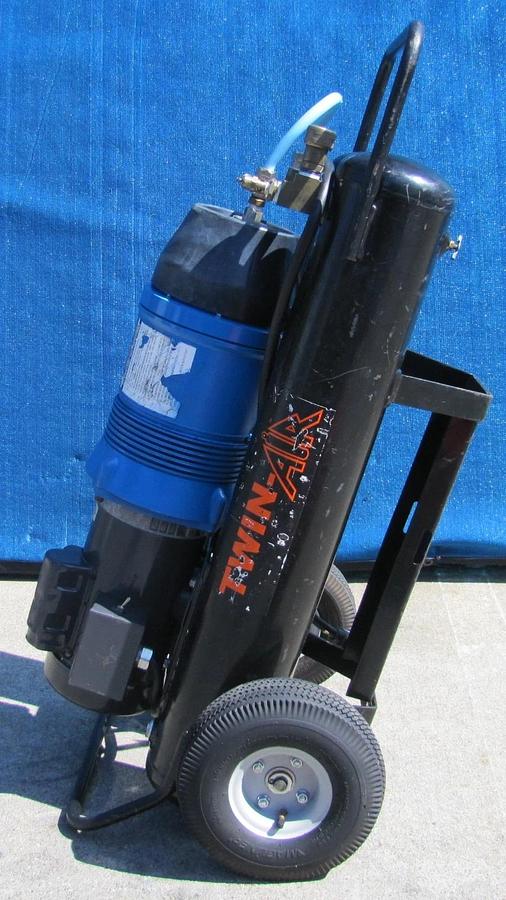 Used Twin Air TA-3 Rotary Vane Air Compressor 2HP 115V Two 50ft Hoses & Manifold #2