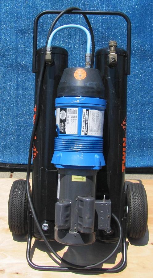 Used Twin Air TA-3 Rotary Vane Air Compressor 2HP 115V Three 50ft Hoses & Manifold