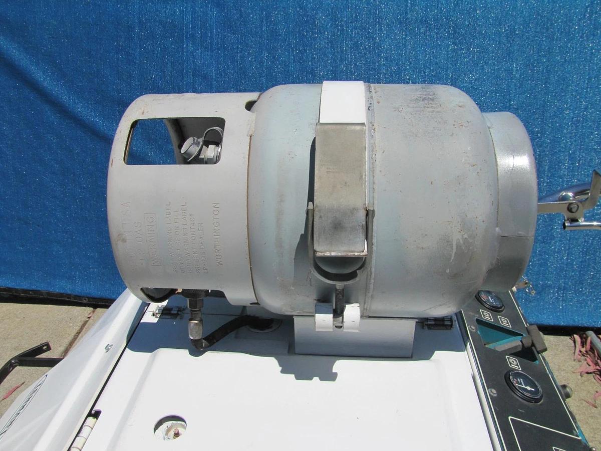 Used Tennant 186 Walk Behind Self Propelled Floor Sweeper Kohler Propane Engine