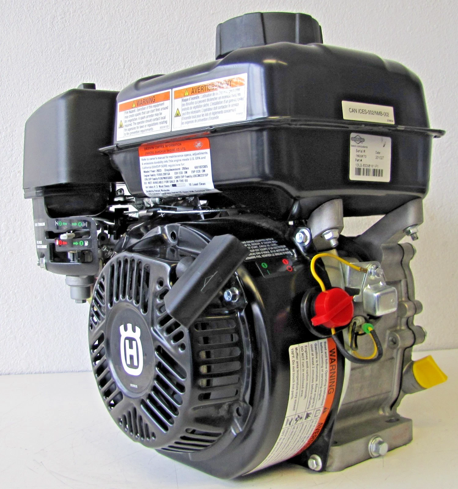 Used Husqvarna Briggs & Stratton 9.5 HP Gasoline Engine CR950 208cc 3/4" Shaft