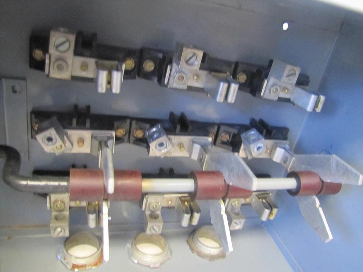 Used Square D 92333 100A Safety Disconnect Switch 100 Amp