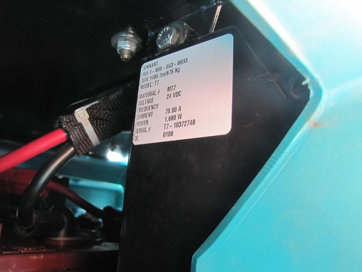 Used Tennant T7 Ride On Floor Scrubber 32" Disc Pad Holder 24 VDC With Charger