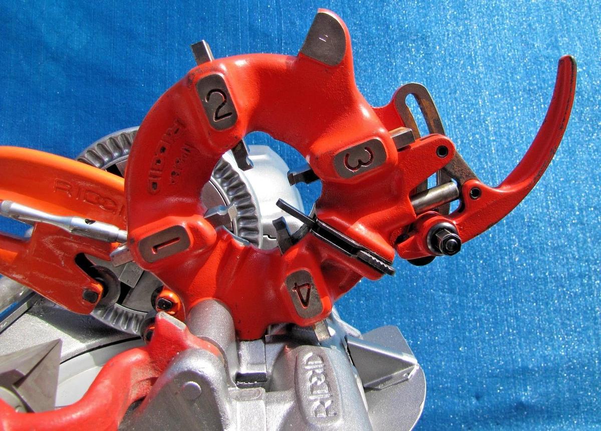 Used Ridgid 535 Pipe Threader 1/2" to 2" Pipe Threading Machine with 815A Die Head #2