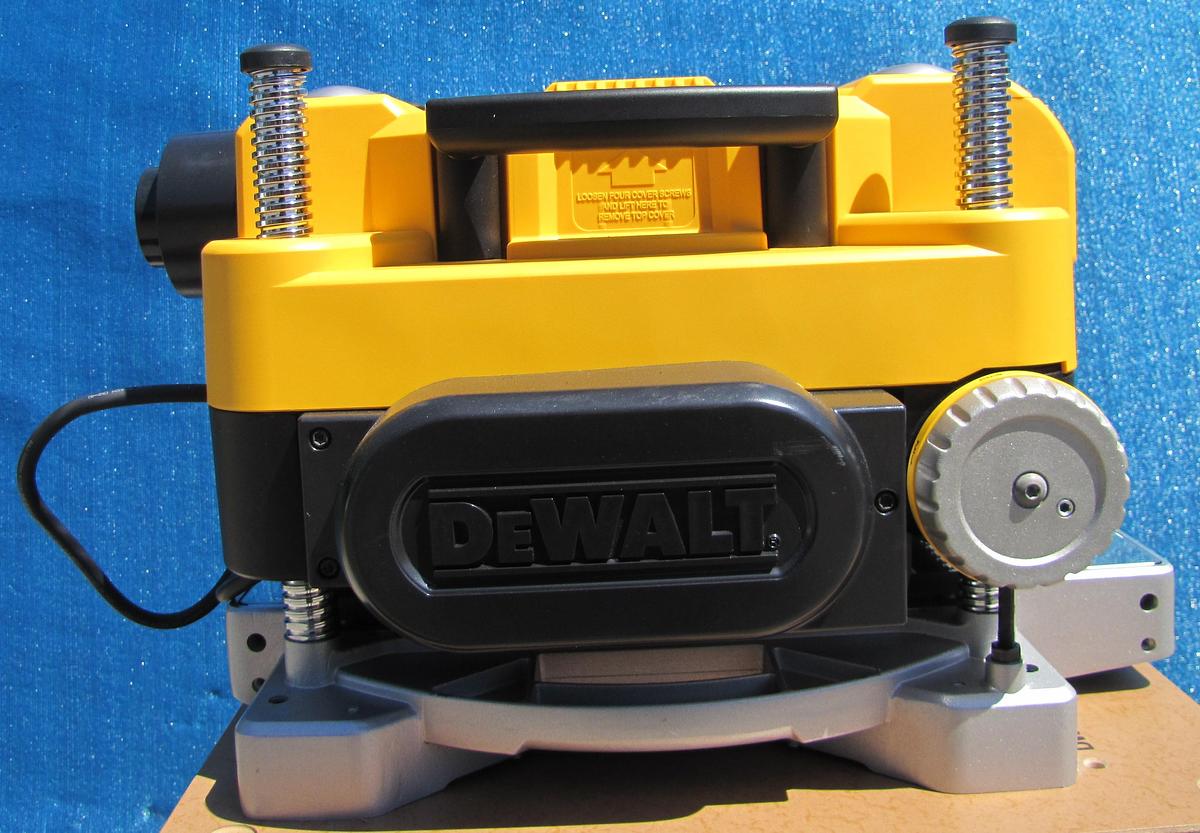 Used DEWALT DW735 13" Three Knife 2-Speed Thickness Planer With Workbench 120V