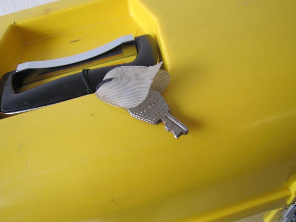 Used Fujikura FSM-50S Optical Fiber Arc Fusion Splicer AS IS with Case and Manual #2