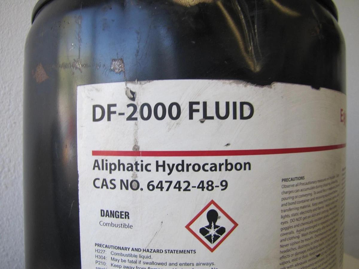 ExxonMobil DF-2000 Fluid 5 Gallon Aliphatic Hydrocarbon Dry Cleaning Solvent