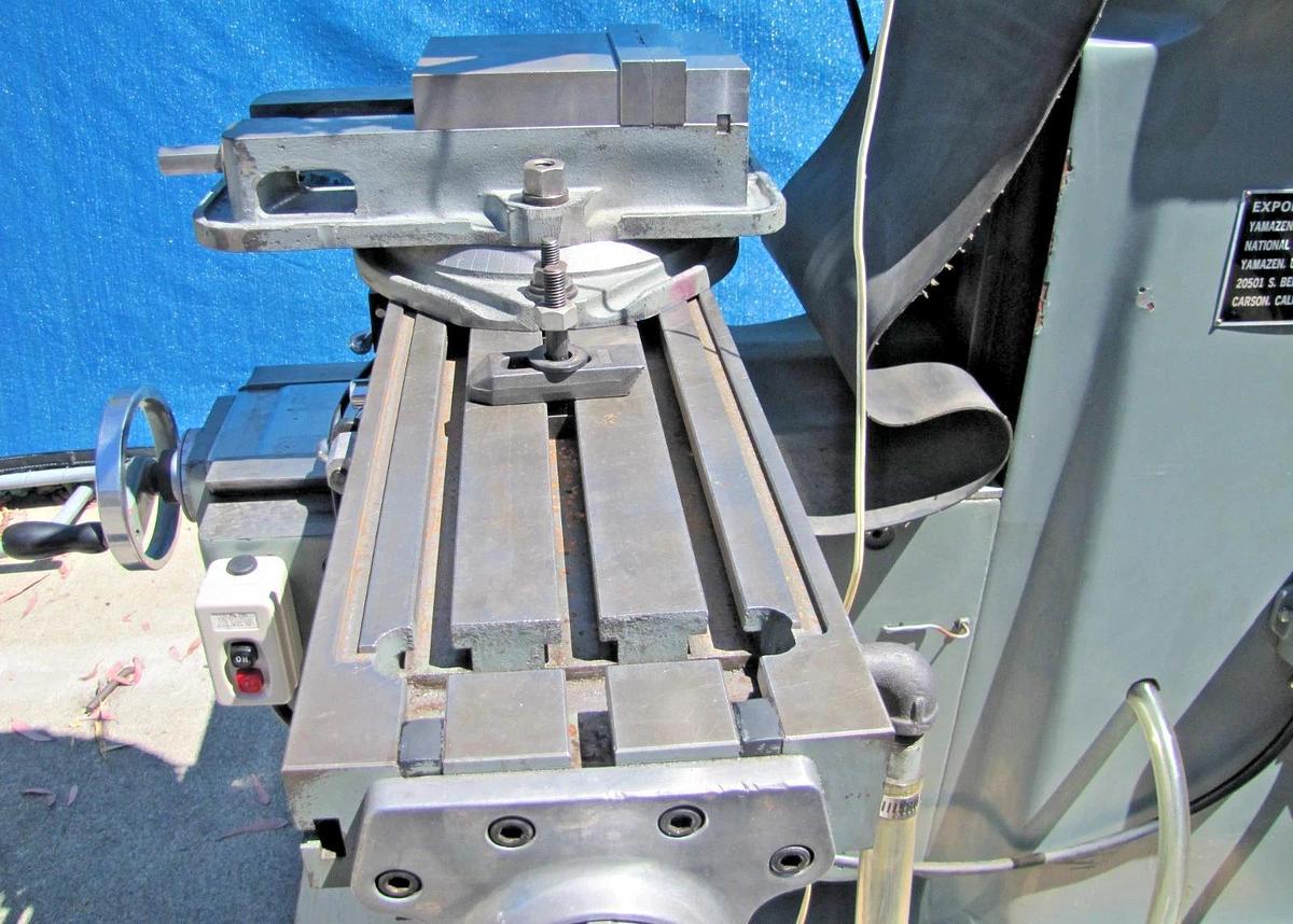 Used Maxmill 2HP Mill Drilling Milling Machine Power Table Auto Feed Coolant 6in Vise