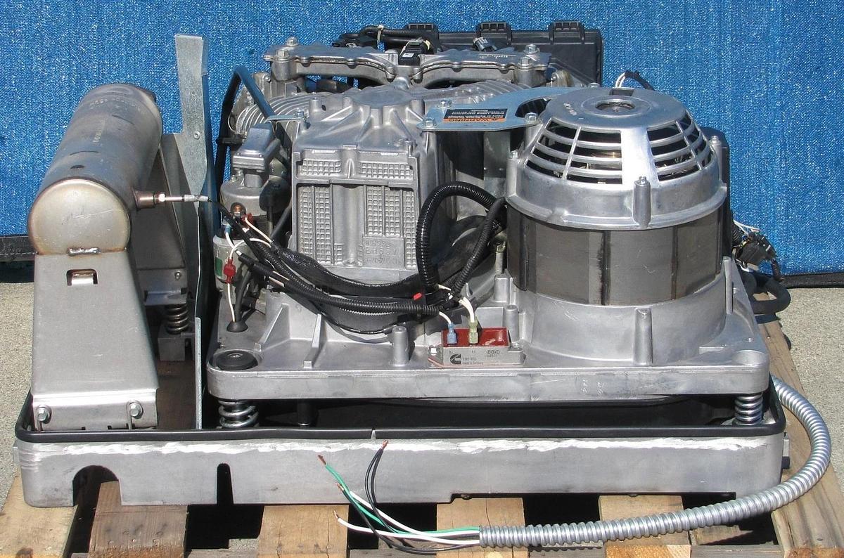 Used Cummins Onan Commercial QG EFI 7000 Watt Gasoline RV Generator 120V Output