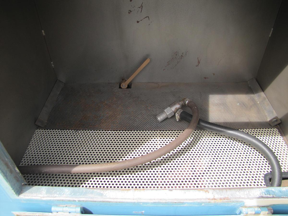 Used Process Systems Sand Blast Blasting Cabinet with Dust Bag Collector New Gloves