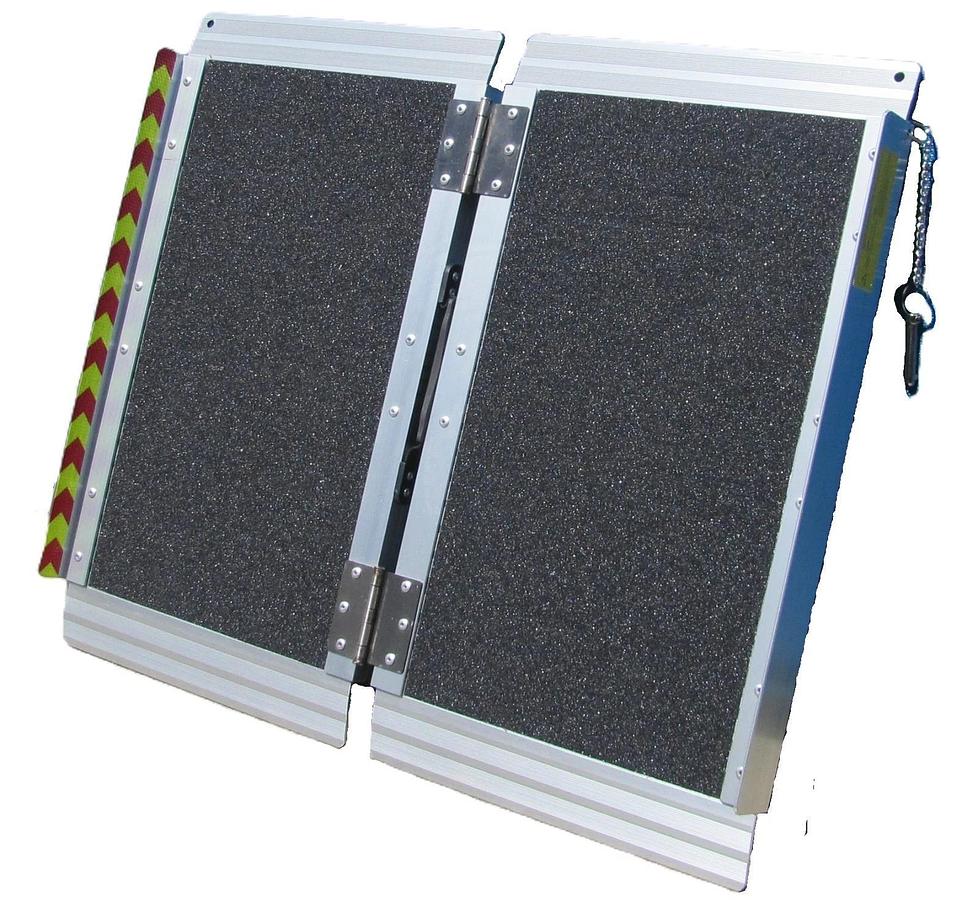 Used Aluminum Single Fold Loading Ramp 2 ft Long x 28.5 in Wide Portable 600 ft