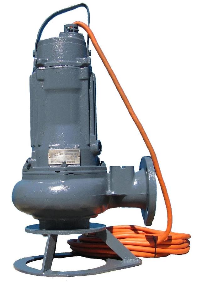 Used Flygt 5 HP Submersible Trash Water Sump Pump 200V 3PH 4" Outlet 48' Cable
