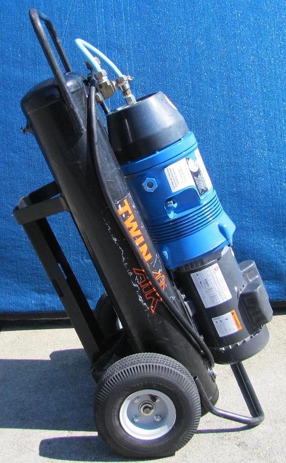 Used Twin Air TA-3 Rotary Vane Air Compressor 2HP 115V Two 50ft Hoses & Manifold #2