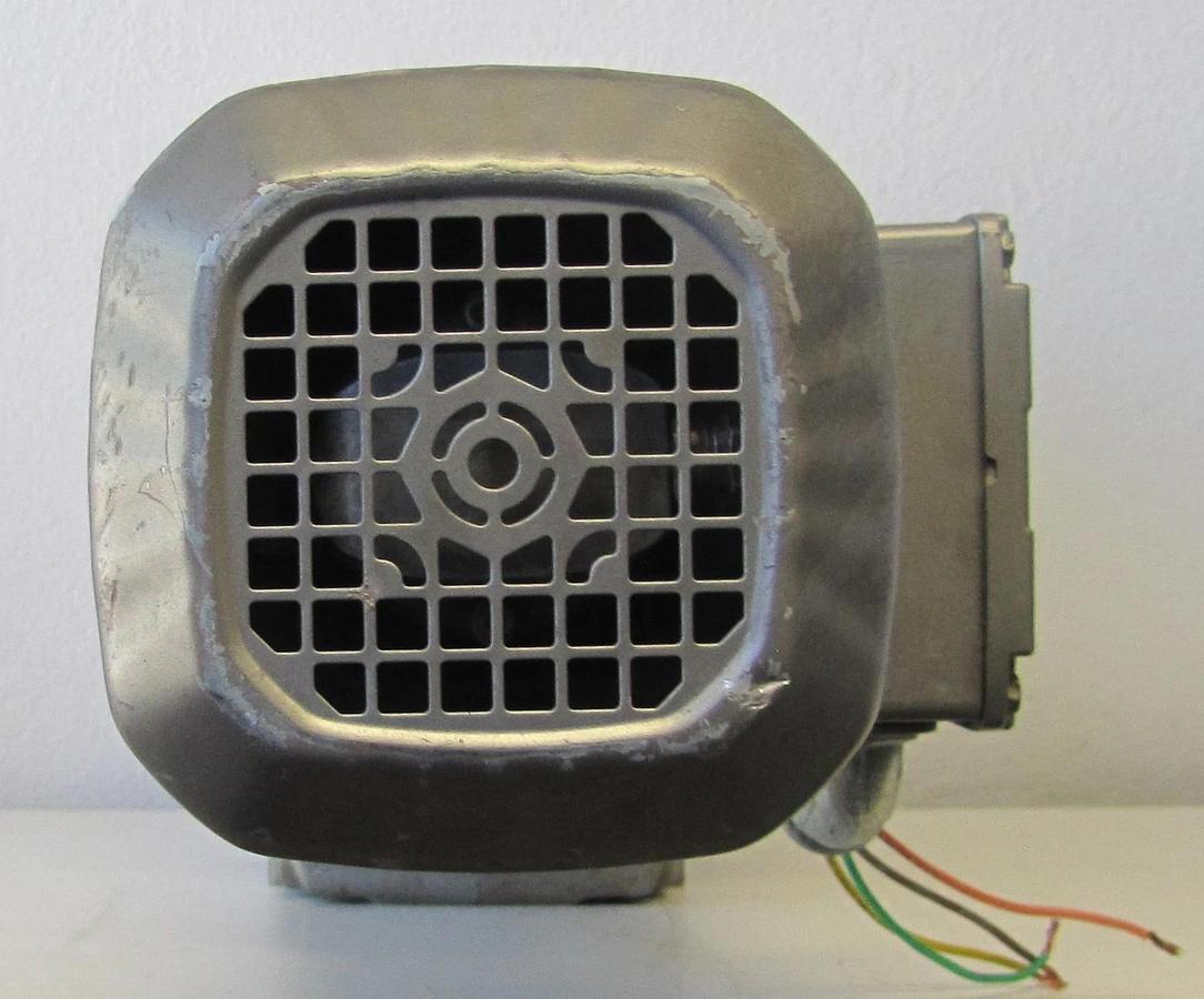 Used Sew Eurodrive Gear Motor Ratio 428.00 In 1690 rpm Out 3.9 RPM 460V 3 Phase