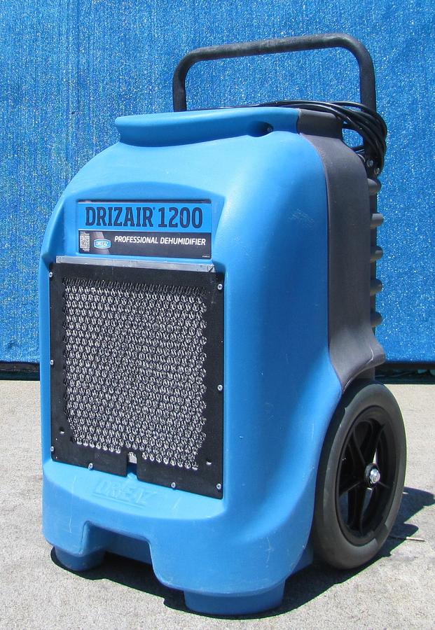 Used Drieaz Drizair 1200 Professional Dehumidifier 64 Pints /day Capacity 3298 Hours
