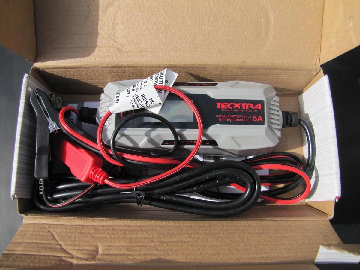 Used Unidex 250 lbs Electric Material Lift 31" Height 24" x 24" Platform 12V Battery