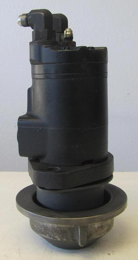 Used Advance Nilfisk 56304117 Main Broom Hydraulic Motor Eaton 101-3091-009 Captor