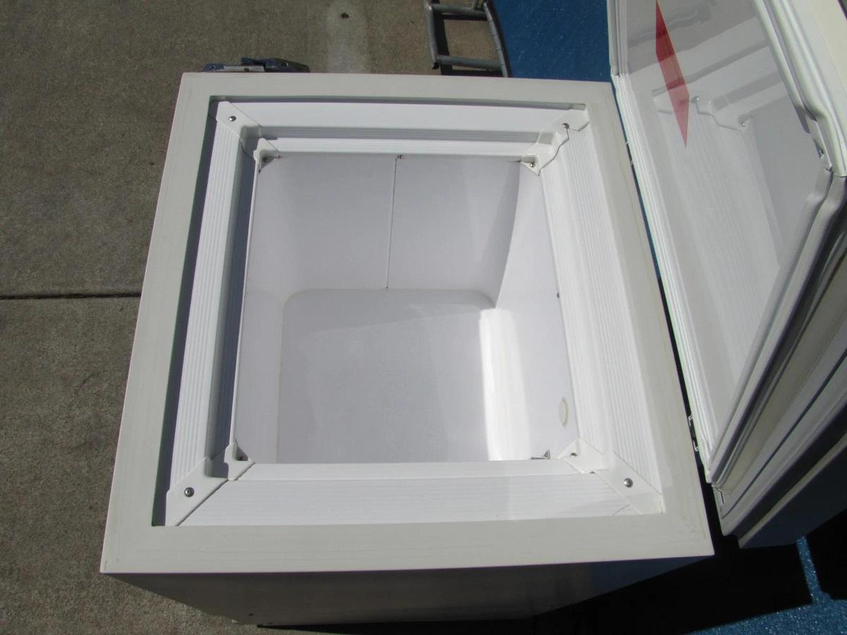 Used Revco ULT350-5-A30 Ultra Low Temperature Laboratory Freezer Chest -40°C 115V