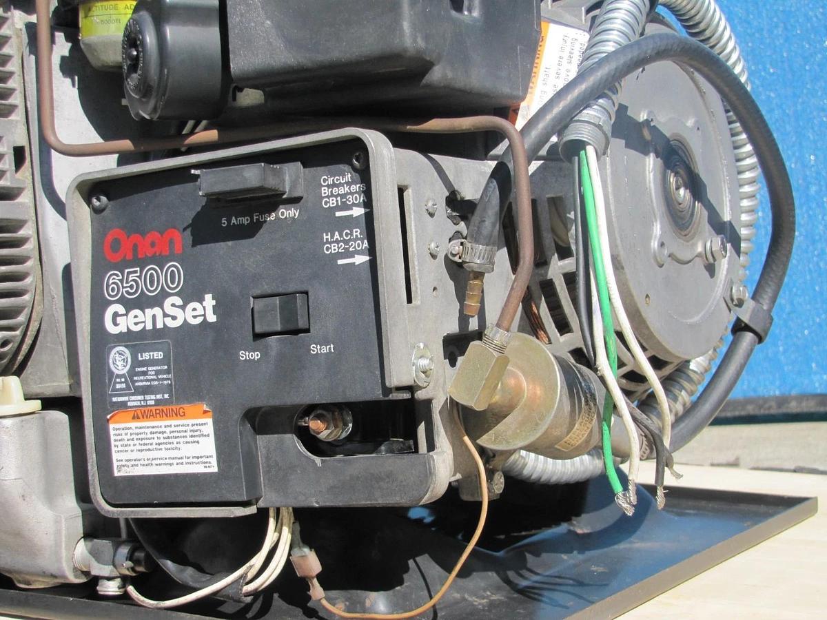 Used Onan Commercial 6500 Watt RV Gasoline Generator 120/240V Output 1784 Hours