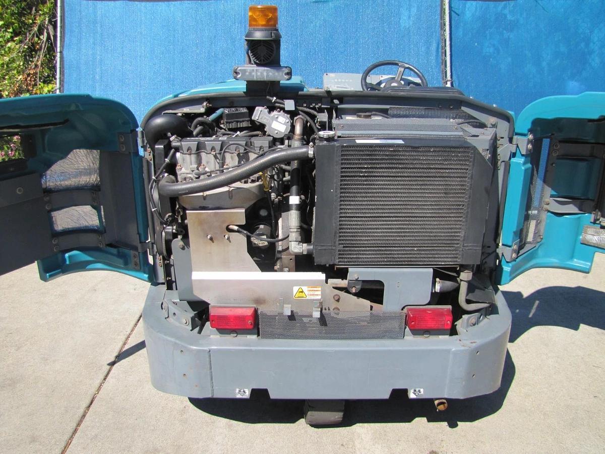 Used Tennant S30 Ride On Parking Lot Sweeper LP Propane GM 1600 Vortec Engine