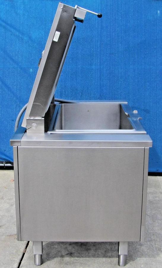 Used Electrolux 40 Gallon Pressure Bratt Tilt Braising Pan 9CHG583310 480V 3 Phase #1