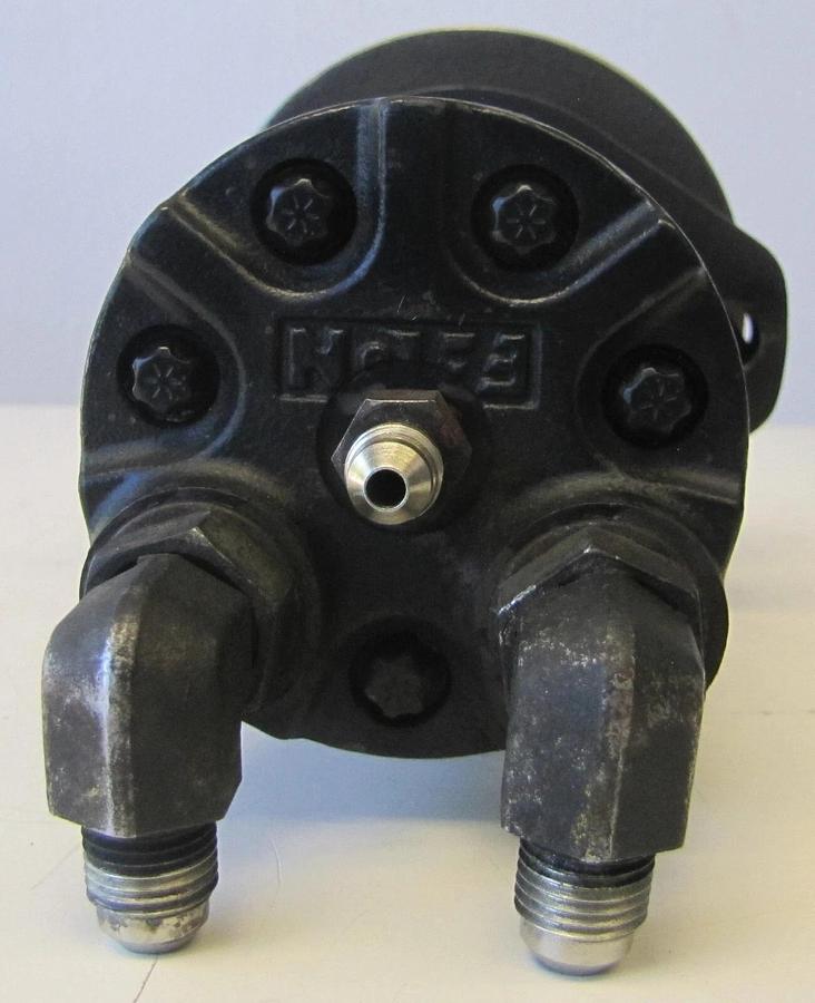 Used Advance Nilfisk 56304117 Main Broom Hydraulic Motor Eaton 101-3091-009 Captor