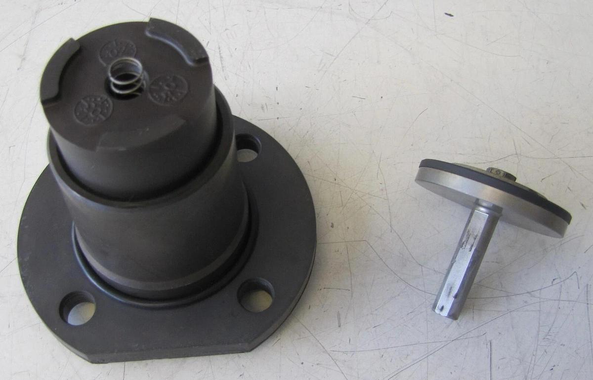 Used Atlas Copco Minimum Pressure Valve 1202 9747 00 for GA45VSD 75HP Air Compressor