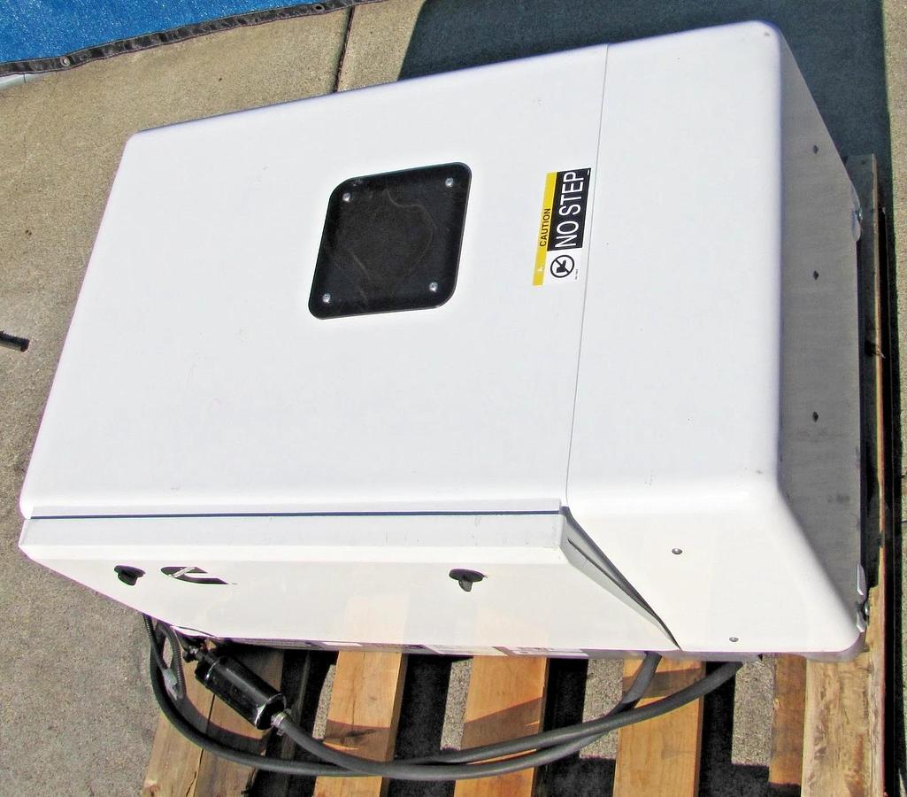 Used Cummins Onan Commercial QG EFI 7000 Watt Gasoline RV Generator 120V Output