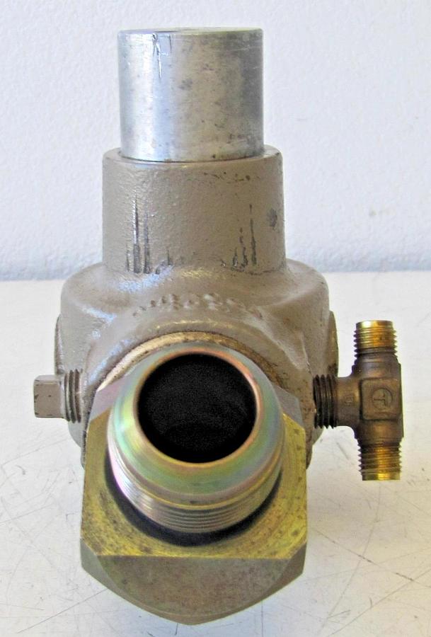 Used CompAir Leroi 15-1667 Minimum Pressure Valve for CL30CUB 30HP Air Compressor