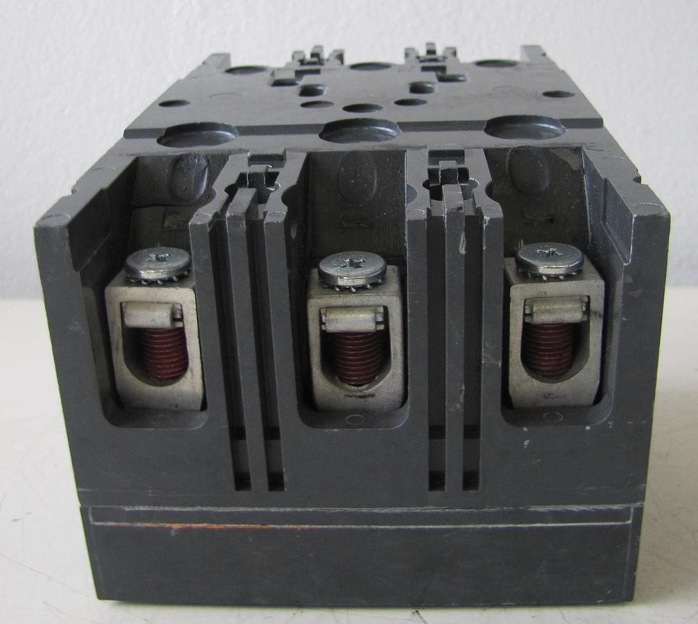 Used GE 100 Amp 100A Circuit Breaker 600 VAC 250 VDC 3 Pole TED136YT100