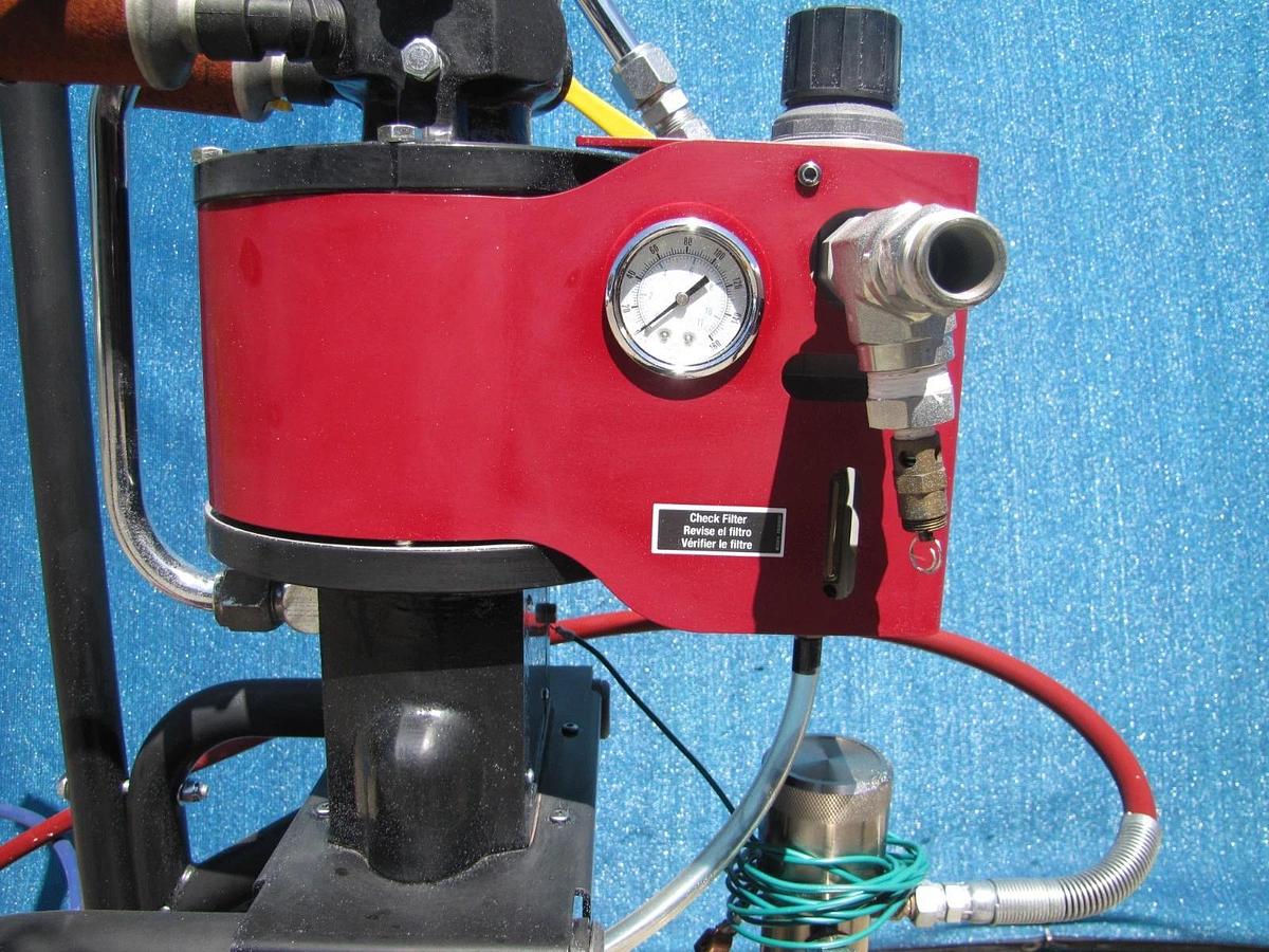 Used 2019 Titan Powrcoat 730 Air Powered Airless Paint Sprayer 3000 PSI @ 4 GPM