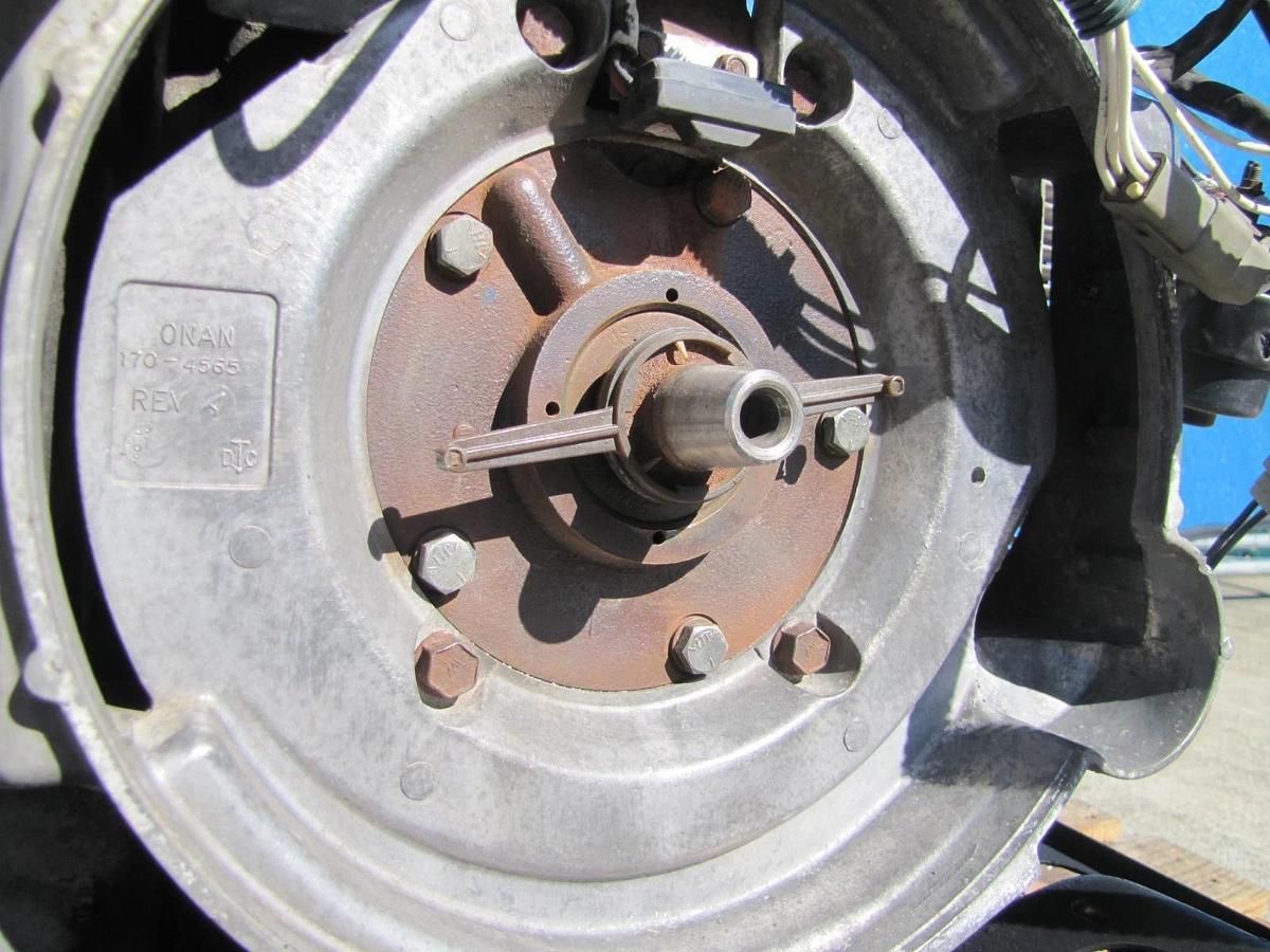 Used Onan Commercial Gasoline Engine 1800 RPM Off RV Generator 6.5NHDFB30502M W/ Carb