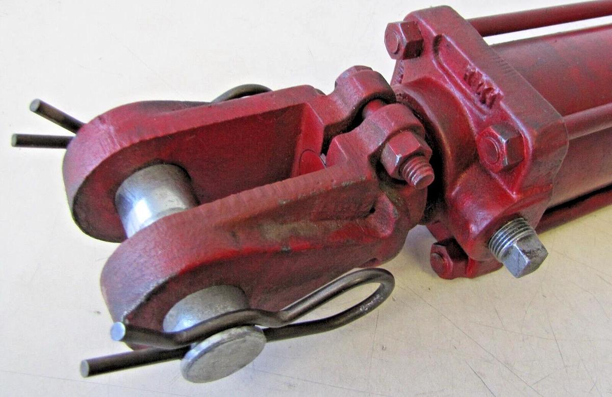 Used Hydroline Rockford 2.5” Bore x 24” Stroke Hydraulic Cylinder 2500 psi