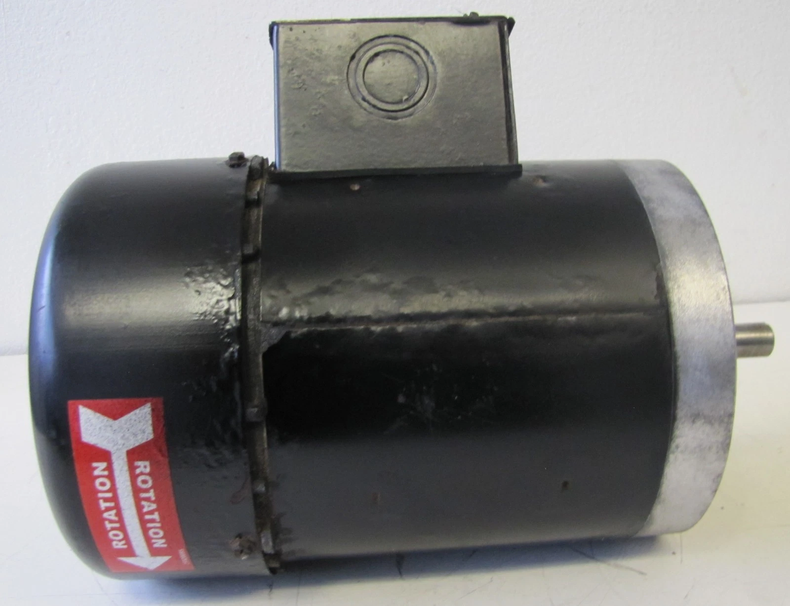 Used Century 1.5HP Electric Motor 230/460V 3 Phase 3450RPM 56C K56C P56A8H10A0 H751ES