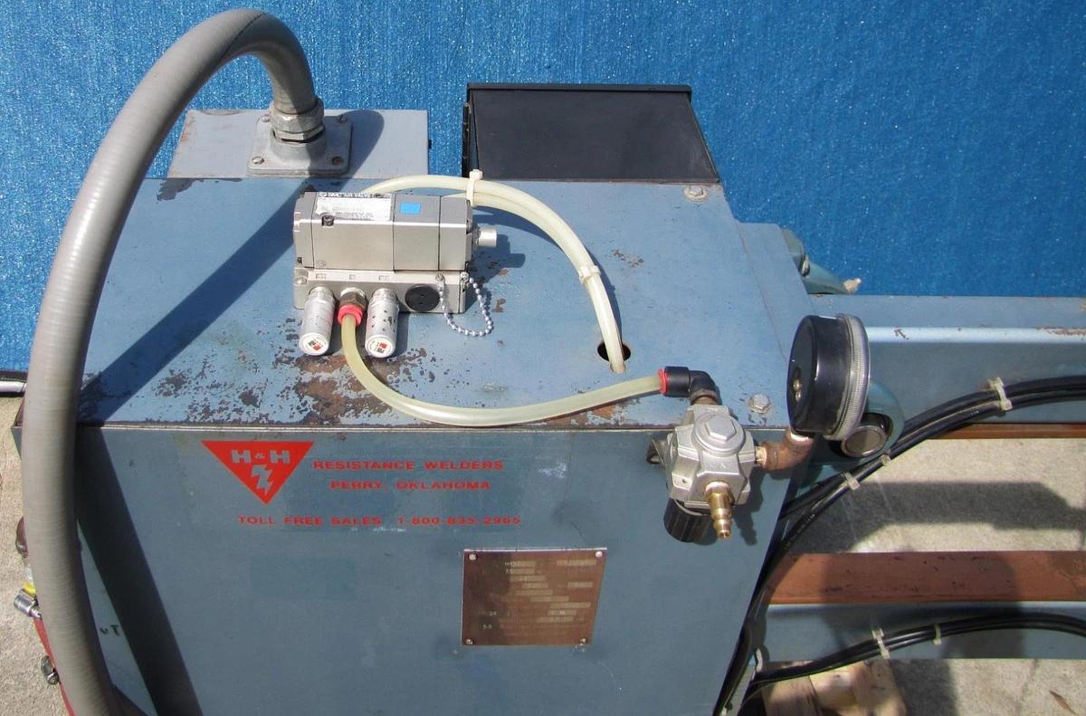 Used H&H 35 KVA Rocker Arm Resistance Spot Welder 24" Throat 230V 1 Phase w/ Coolant