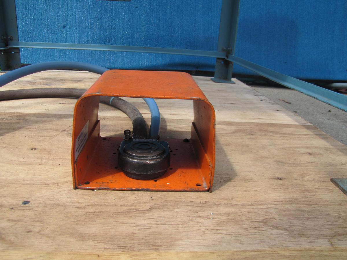 Used Process Systems Sand Blast Blasting Cabinet with Dust Bag Collector New Gloves