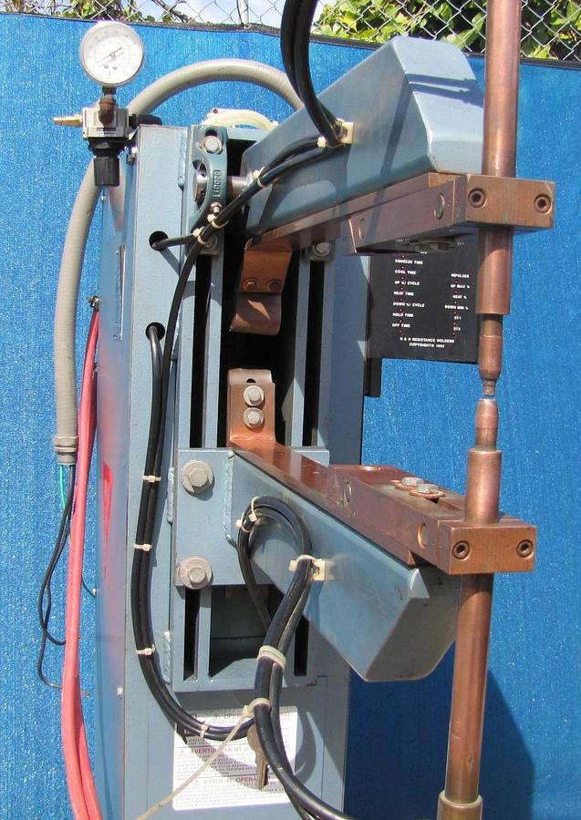 Used H&H 35 KVA Rocker Arm Resistance Spot Welder 24" Throat 230V 1 Phase w/ Coolant