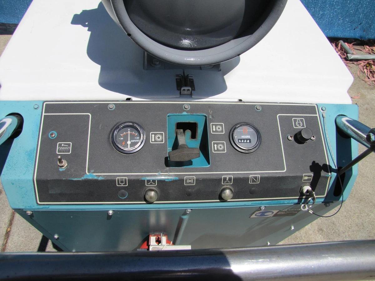 Used Tennant 186 Walk Behind Self Propelled Floor Sweeper Kohler Propane Engine