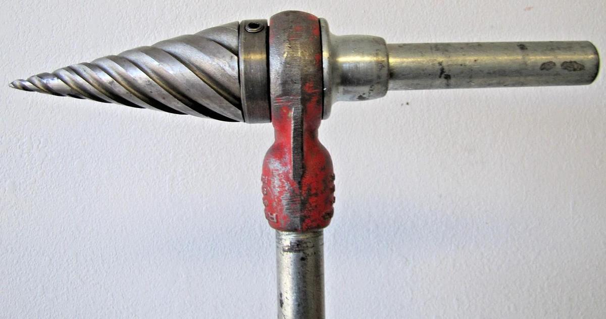 Used RIDGID 2-S Rachet Spiral Pipe Reamer