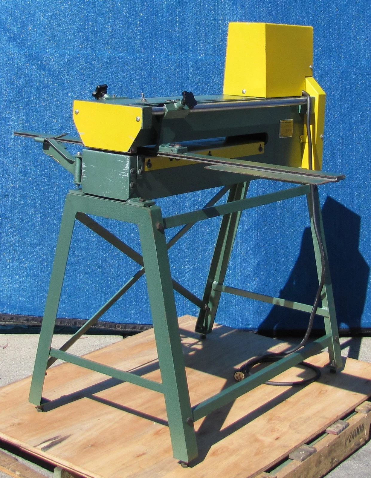 Used Tin Knocker 2024 Sheet Metal Slitter 20 Gauge 14" Throat HVAC Duct Cutter 115V