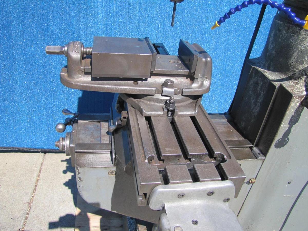Used Bridgeport 1.5 HP J Head Vertical Mill Milling Machine Variable Speed 460V 3 Ph